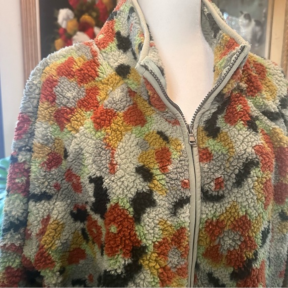 Green Floral Full Zip Sherpa Fleece-Lined Jacket - Size XL - Picture 4 of 6